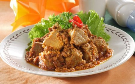 Tuna Bumbu Rendang
