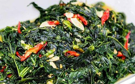 Bandeng Tumis Daun Singkong