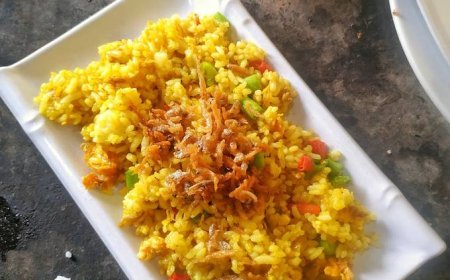 Nasi Kuning Ikan Teri