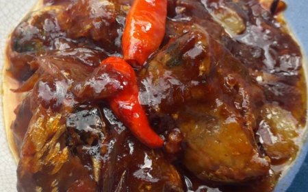 Sarden Saus Tiram