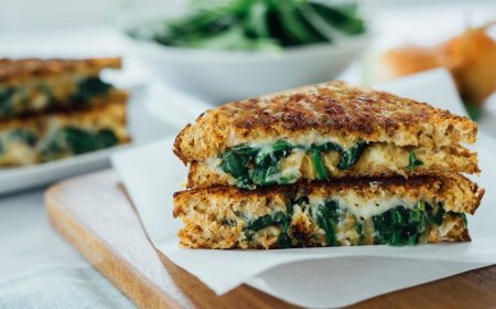 Sandwich Bayam