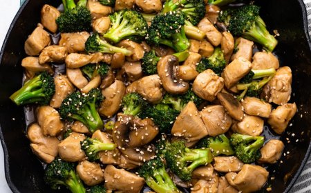 Brokoli dan ayam panggang dengan saus teriyaki