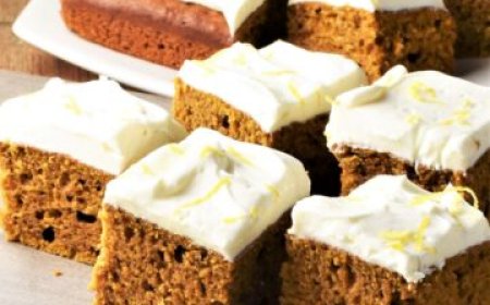 Kue Labu Kunyit dan Cream Cheese Frosting