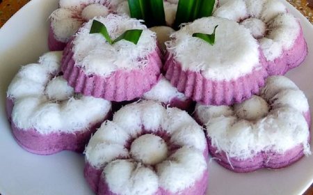 Kue putu ubi jalar