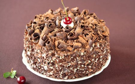 Black Forest Bolu Kue Kering