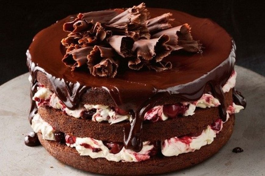 Black Forest Bolu Cheesecake