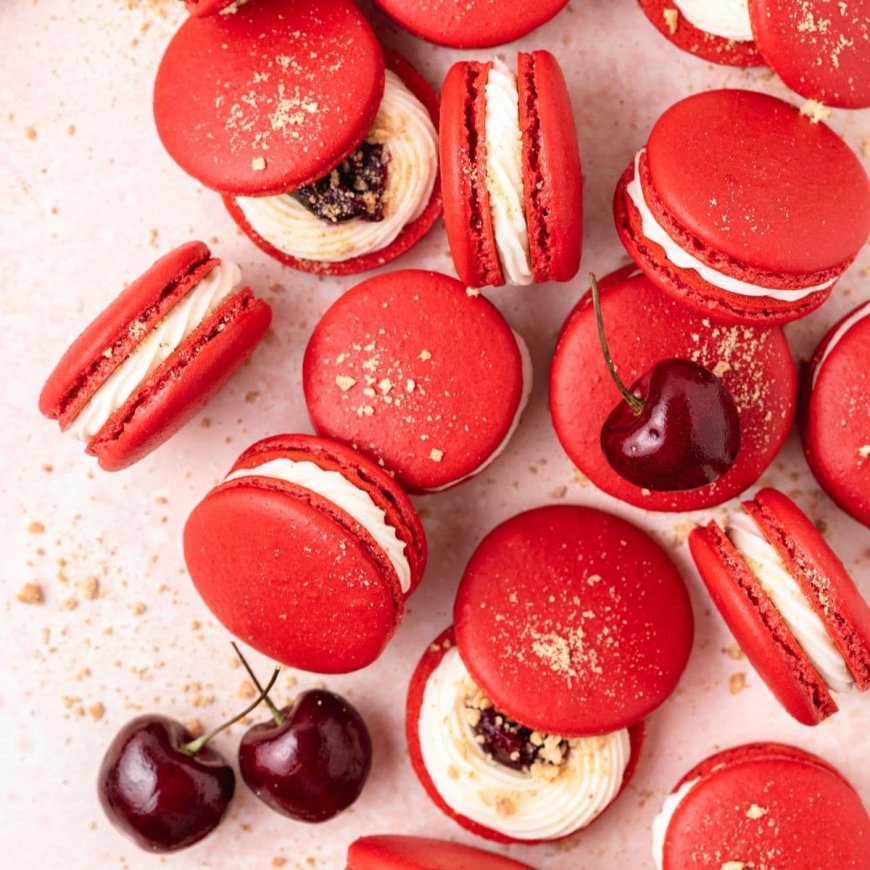 Macaron Cherry
