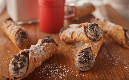 Cannoli Cookies and Cream Brownie
