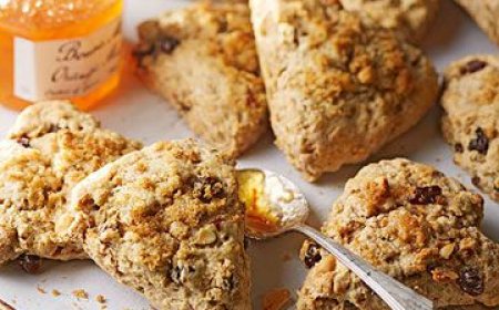 Scones Coklat dan Kacang Macadamia