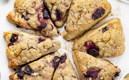 Scones Cherry dan Almond