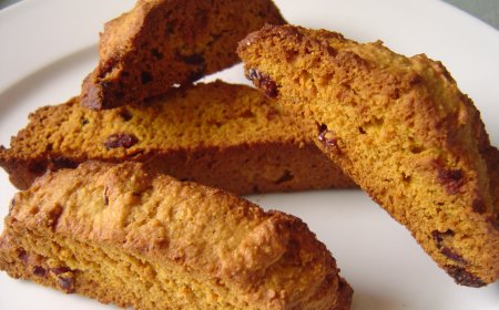 Biscotti almond dan pumpkin spice