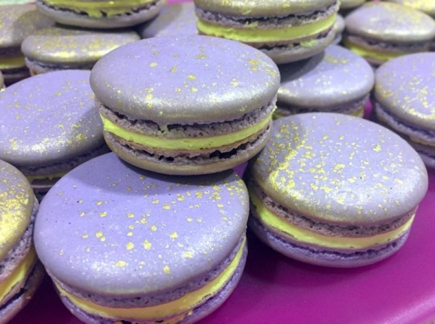 Macaron Elderflower