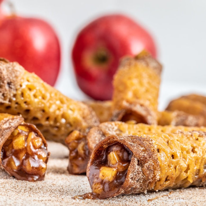 Cannoli Apple Cinnamon