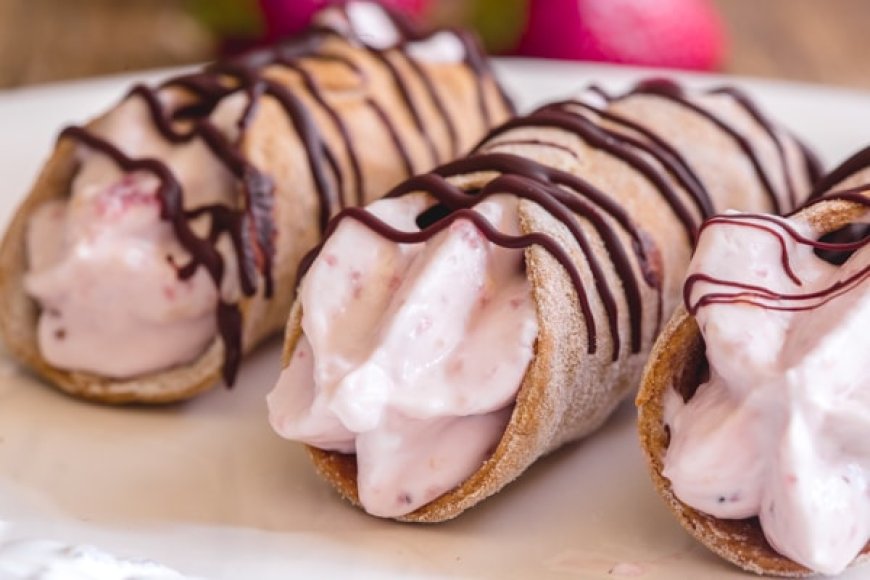 Cannoli Strawberry Shortcake