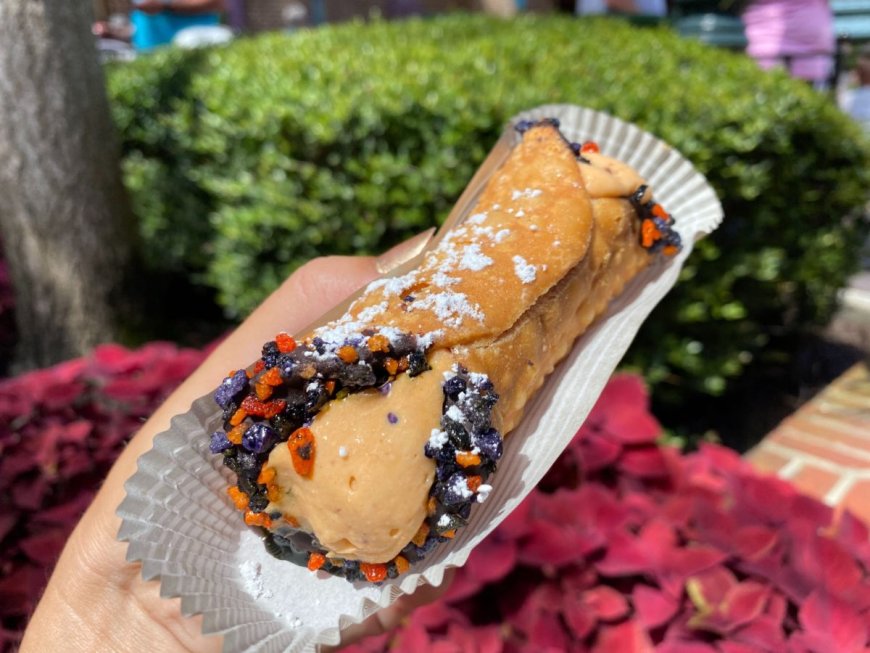 Cannoli Pumpkin Cheesecake