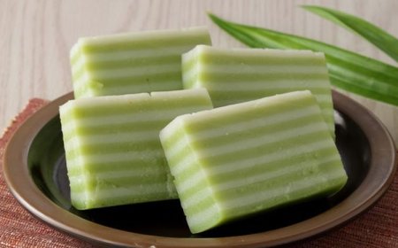 Kue Lapis Tepung Beras dan Tepung Terigu