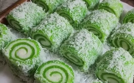 Kue Putu Gulung