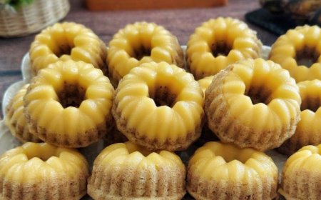 Kue Putu Pisang Keju