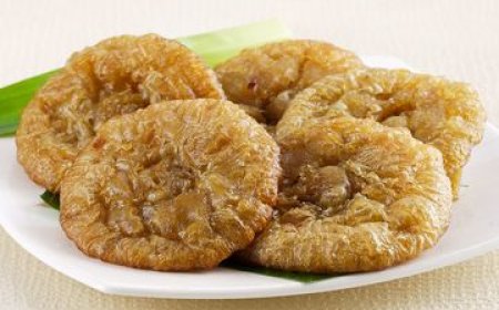 Kue cucur pisang
