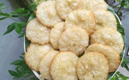 Kue cucur ketan putih