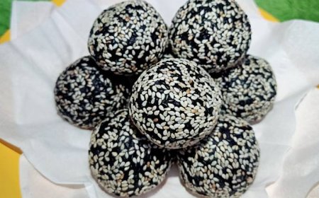 Onde-onde Ketan Hitam