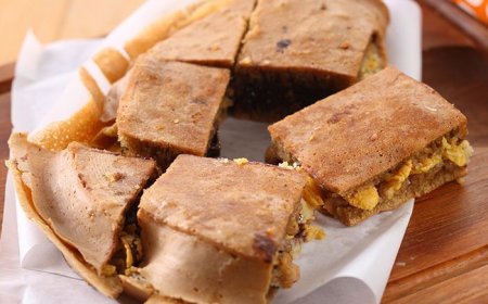 Martabak Manis Abon Keju