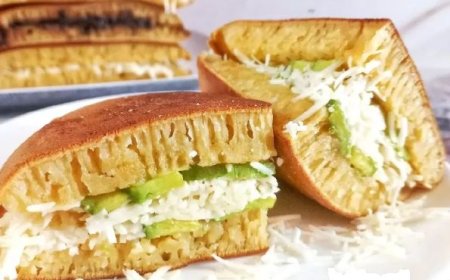 Martabak Manis Alpukat Keju