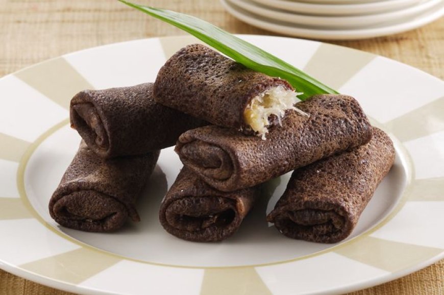 Kue Dadar Gulung Kelapa Muda Cokelat