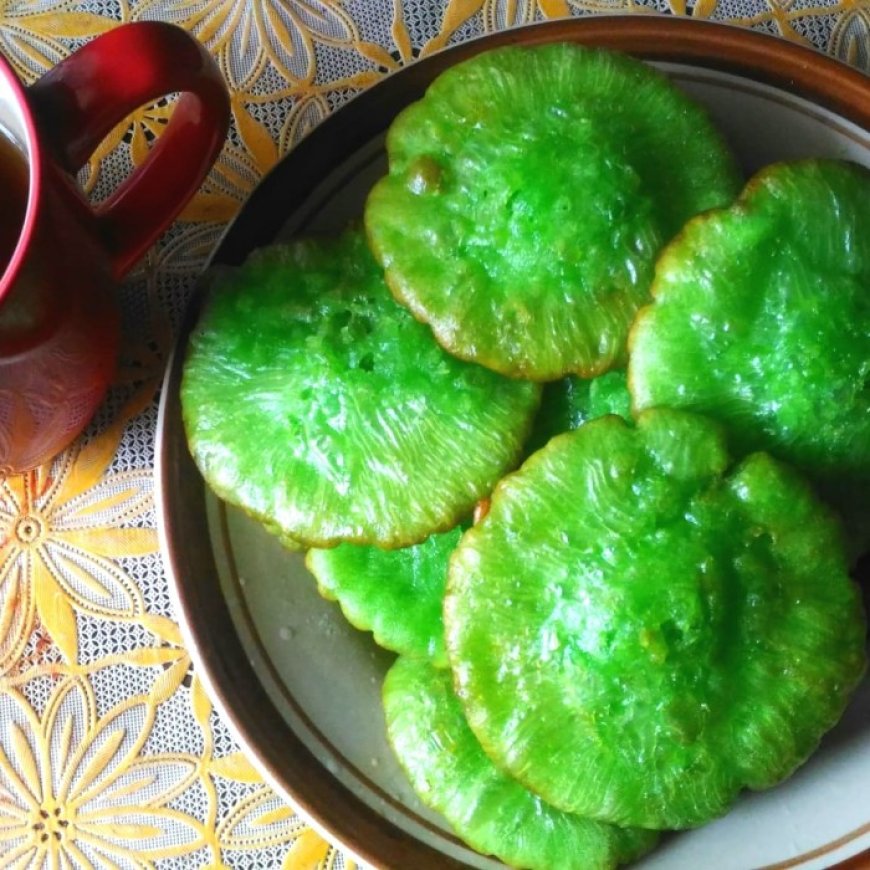 Kue cucur pandan keju