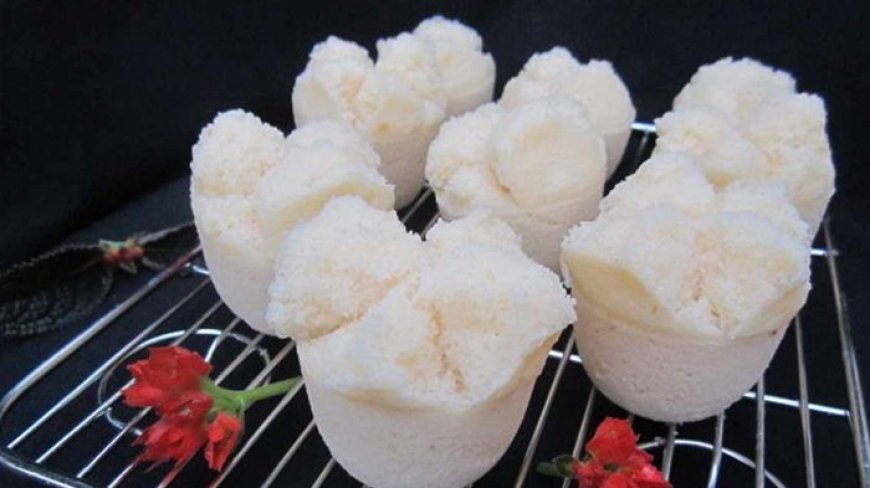Kue Mangkok Beras Putih