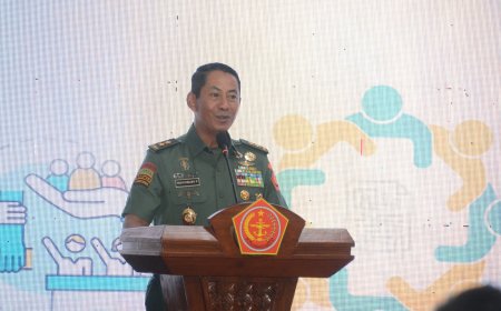 Aster Panglima TNI Gelar Komsos bersama KBT TNI di Bandung