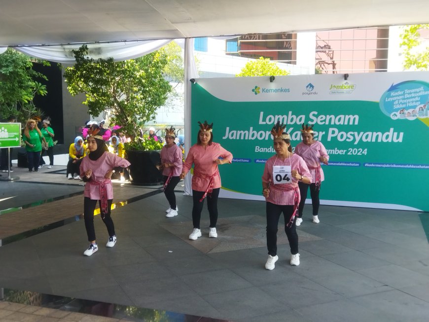 Kader Posyandu Maluku Juara 3 Lomba Senam se-Indonesia