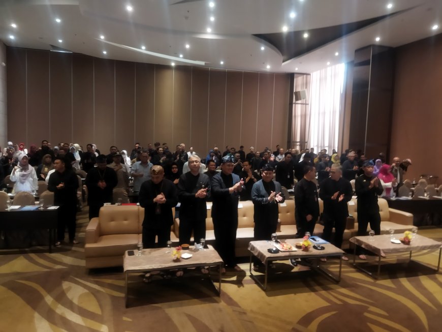 Pejabat Sekda Bandung Hadiri Sosialisasi Perwal No. 3 Tahun 2025