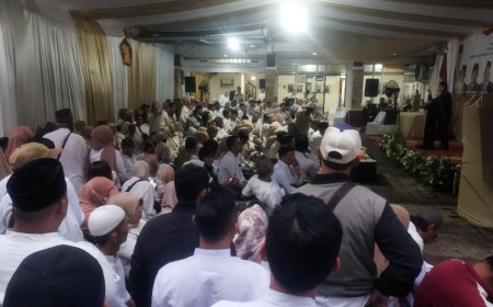 Gerindra Bandung Gelar Bukber & Santunan Anak Yatim