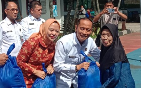 Hari Bhakti Pemasyarakatan ke-61: Ditjenpas Jabar Bagikan 500 Paket Baksos Bagi Warga Sekitar