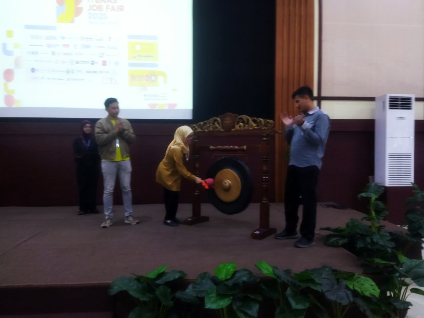 Rektor Itenas Resmi Buka Itenas Job Fair (IJF) 2025