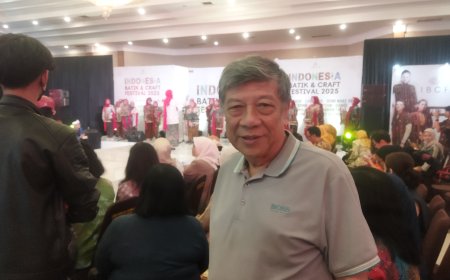 Pemilik Bakmi Parahyangan Hadiri Pembukaan IBCF 2025, Dukung Pelestarian Batik dan Kerajinan Nusantara