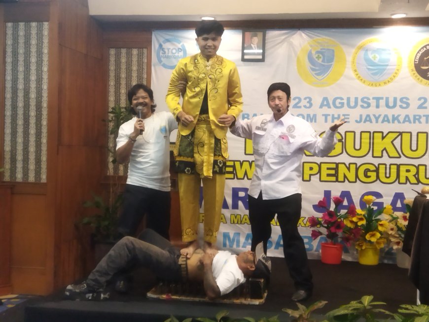 Brigjen Pol (Purn) Dr. Victor Berikan Penyuluhan Bahaya Narkoba yang Unik & Menarik di Acara Pengukuhan DPP Waras Jaga Nagara