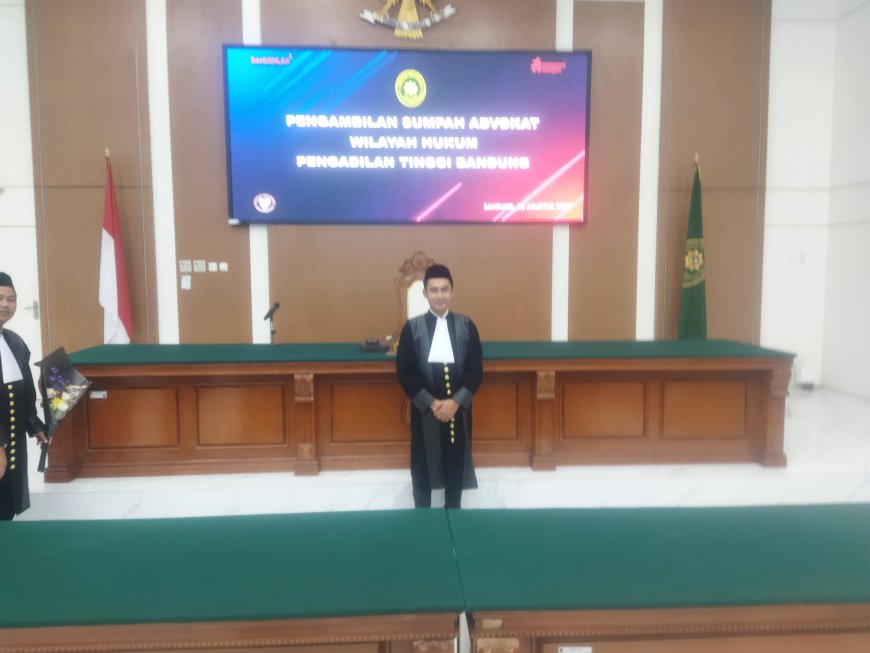 Randa Jamra Negara, SH Resmi Disumpah Jadi Advokat di PT Bandung