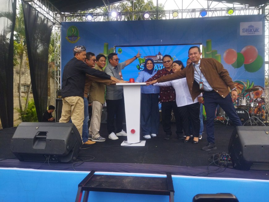 DISKUK Jabar Gelar Sajajar 2025, Meriahkan Hari UMKM Nasional dengan Kuliner Khas Sunda