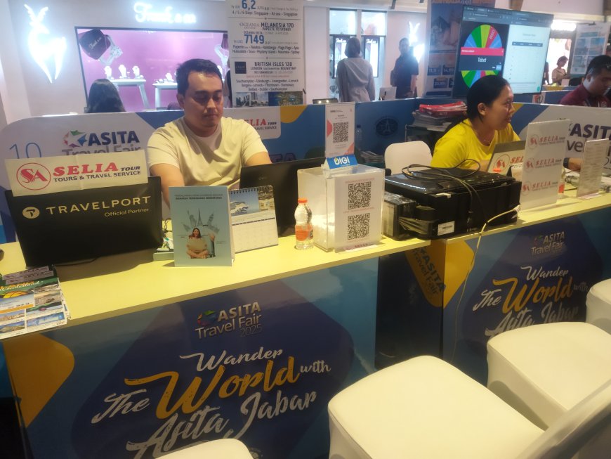 Booth SELIA Tour & Travel Jadi Sorotan di ASITA Travel Fair 2025