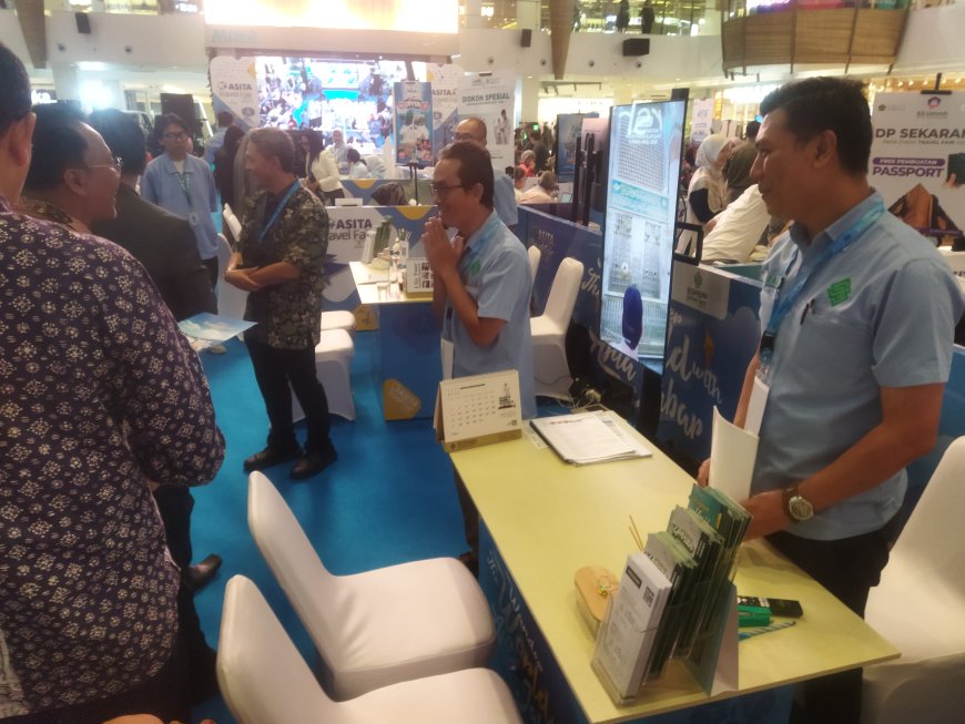 Booth SAFARI SUCI Travel Haji & Umrah Plus Jadi Sorotan di ASITA Travel Fair 2025