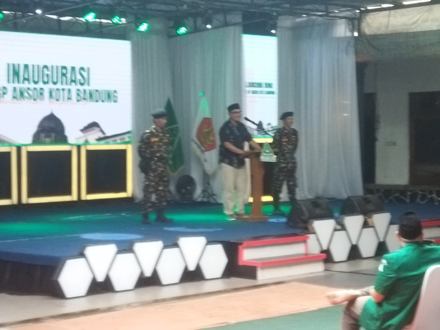 Wali Kota Bandung M. Farhan Hadiri Inaugurasi PC GP Ansor, Ajak Pemuda Rawat Tradisi dan Gerakkan Perubahan