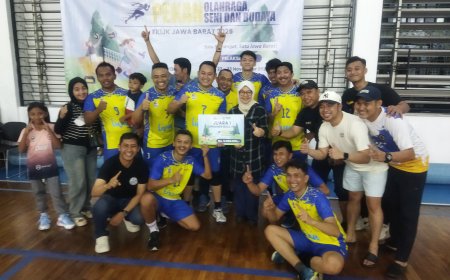Kejar Ketertinggalan, Tim Volleyball Bank Mandiri Region VI/Jawa Barat Taklukkan Juara Bertahan dan Raih Gelar Juara FKIJK Jawa Barat 2025