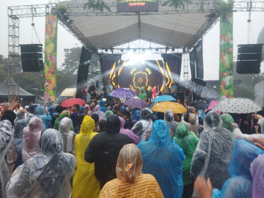 Ribuan Warga Padati Festival Hortikultura 2025, Hujan Deras di Penghujung Acara Tambah Meriah