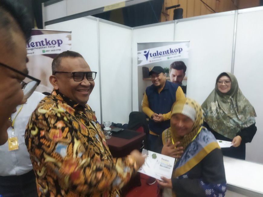 Wamenaker Dr. Afriansyah Noor Jadi Narasumber Seminar Kebebasan Finansial IKA UNPAD, Dorong Penguatan Entrepreneur untuk Tekan Pengangguran