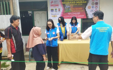 Menebar Kebaikan di Bulan Suci, Yayasan Dharma Mulia Indonesia Gelar Pasar Murah untuk Warga Bandung