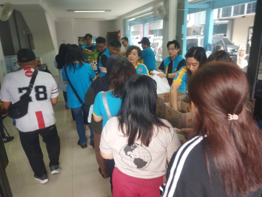 Bantu Ringankan Beban Warga, PPT-Bandung Gelar Pasar Murah Sembako di Kopo Plaza