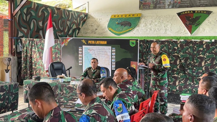 Wadan Kodiklatad Tinjau Pos Latihan Yonif 764/IB: Bentuk Mental Bertarung Prajurit Dengan Sistem Blok