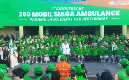 Gus Muhaimin di PKB Jabar Fest: Politik Harus Berpihak pada Rakyat Melalui Aksi Nyata, Bukan Retorika